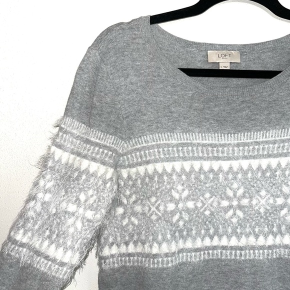 LOFT 100% Cotton Light Gray Fuzzy Fair Isle Christmas Sweater Small Women’s - Picture 3 of 11